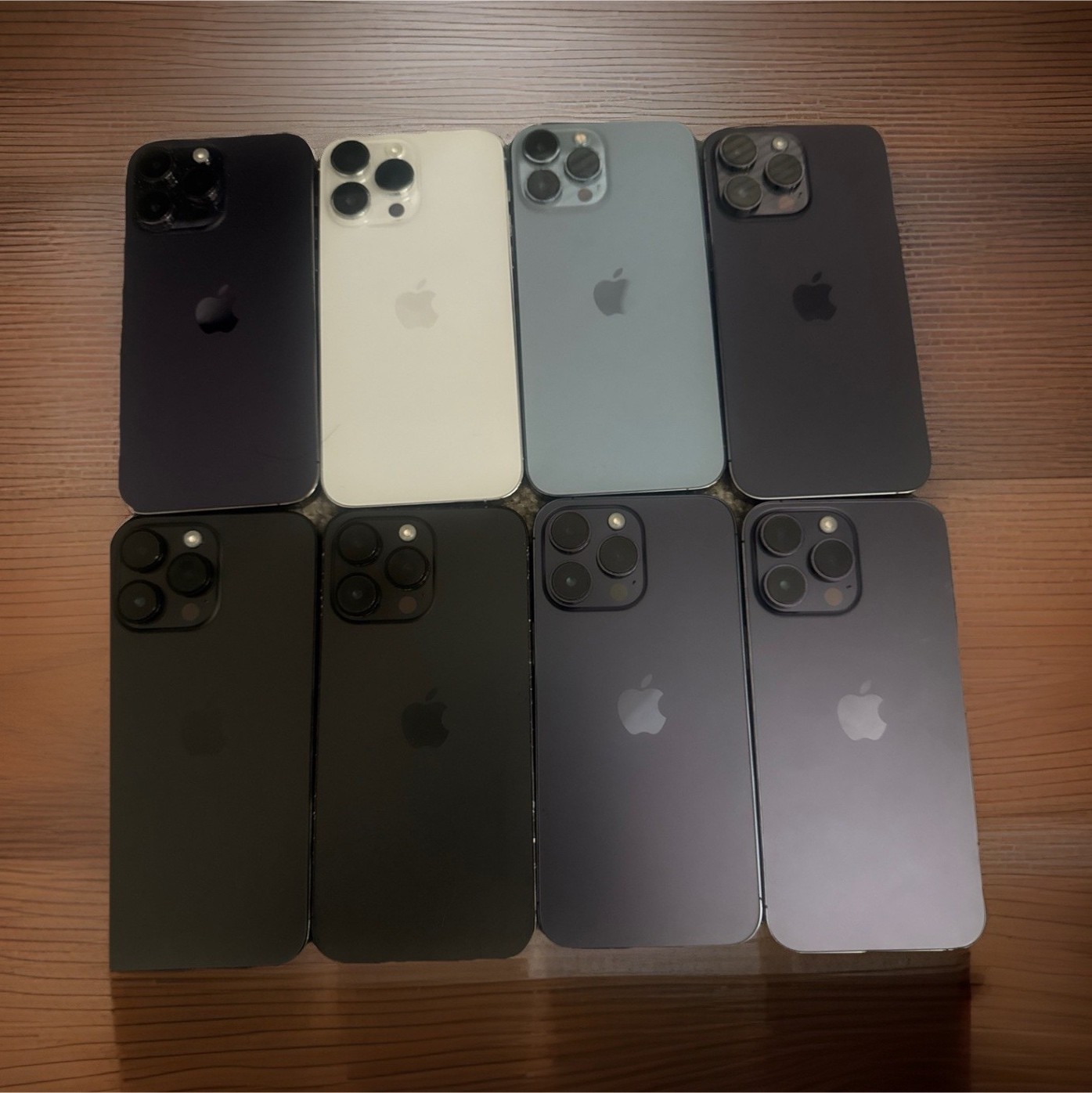 Apple iPhone Pro Series Bulk Lot Black White Blue Purple Assorted Colors (Bulk)