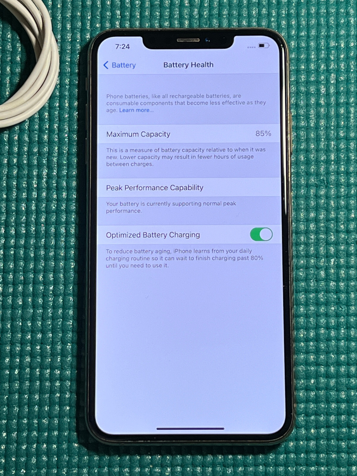 Apple iPhone XS Max – 256GB – Gold (Unlocked) A1921 (CDMA + GSM)