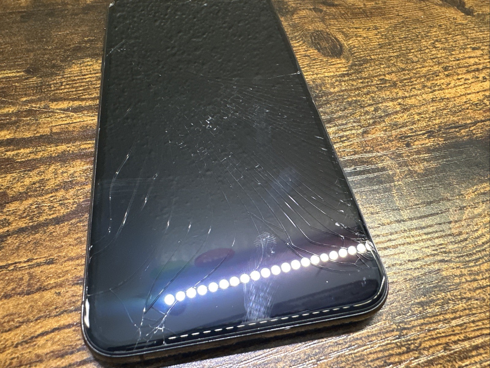 Apple iPhone XS Max 256GB Space Gray A1921 – T-Mobile Locked