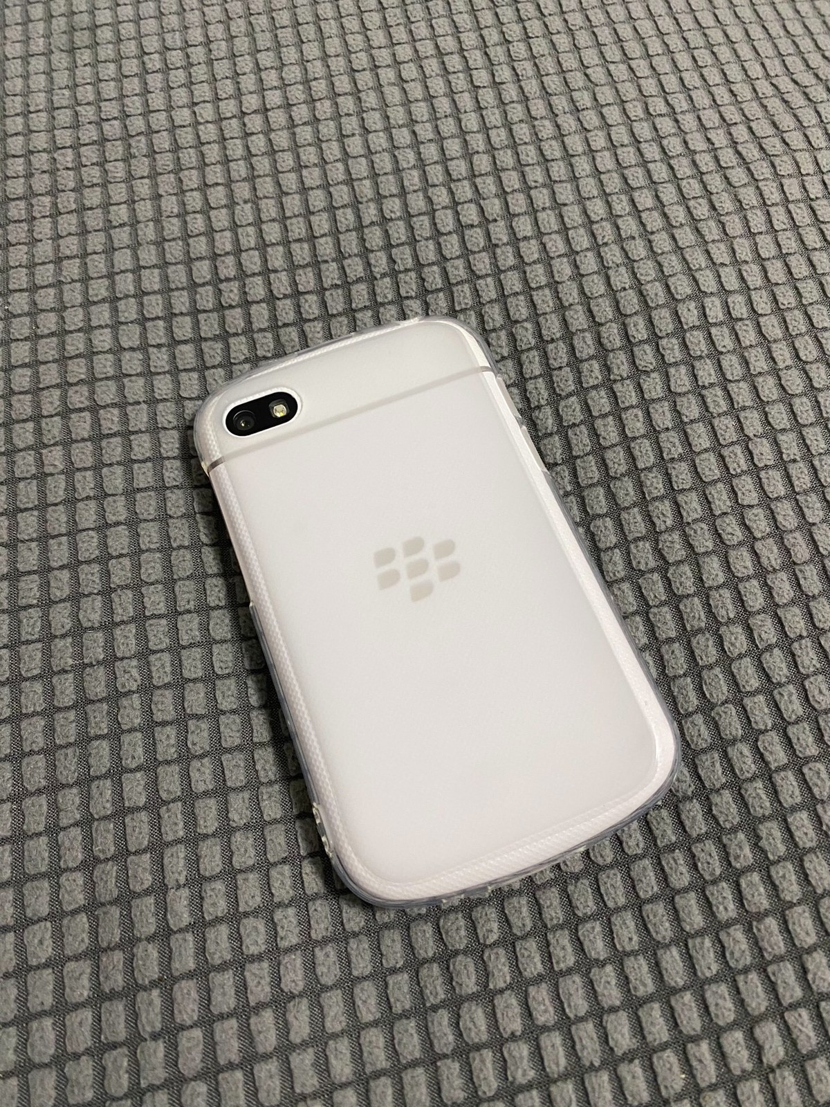 BlackBerry Q10 16GB Unlocked Smartphone QWERTY Keyboard 4G LTE Good Condition
