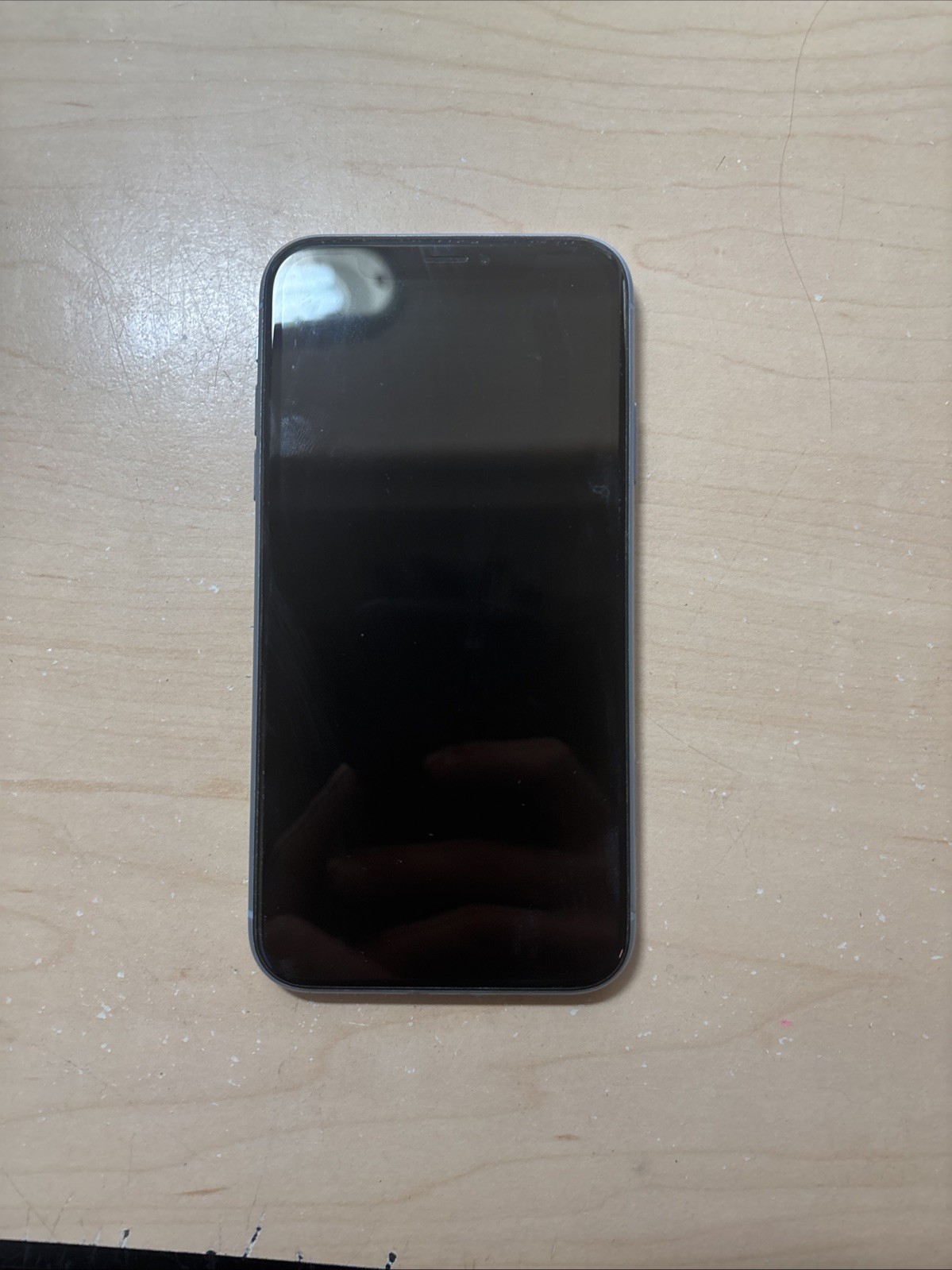 Apple iPhone XR 128GB Sim locked 6.1″ – (Blue) A1984 Read Discription