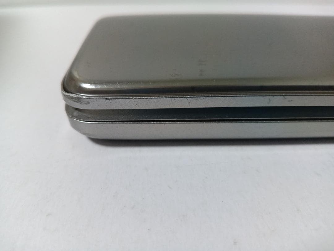 KYOCERA A202KC DIGNO KEITAI 4 ANDROID FLIP PHONE Silver Successor to 902kc Japan