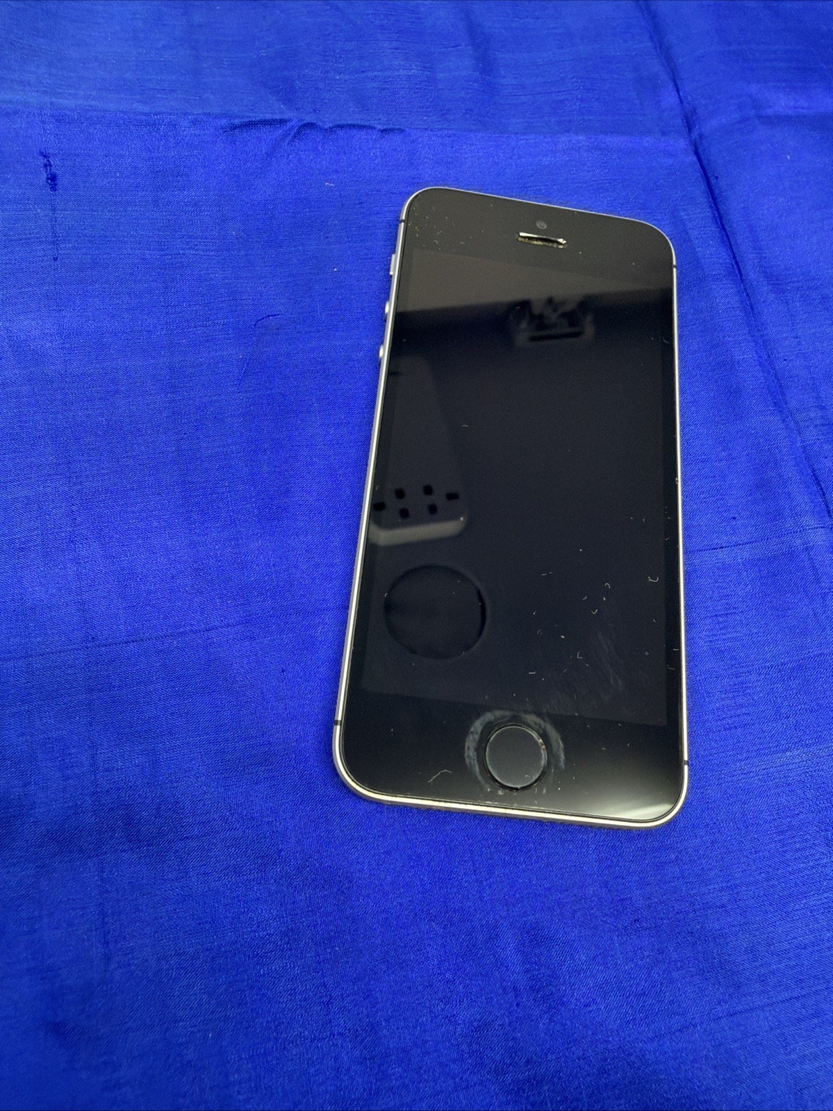 Apple iPhone SE 32GB A1662 Space Gray LTE Cellular AT&T MP7T2LL/A IOS 12.3.1