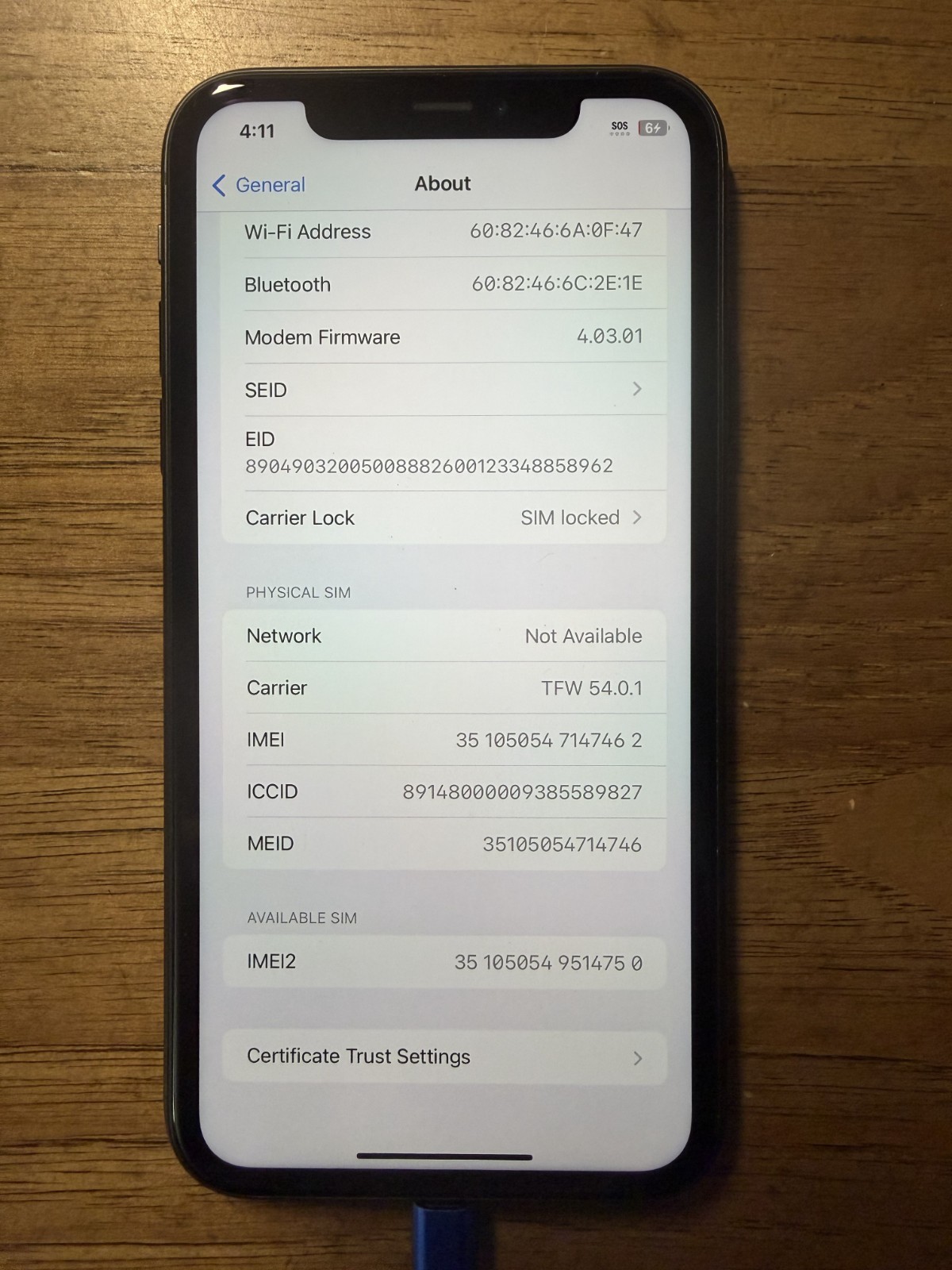 Apple iPhone 11 – 64 GB – Black TracFone – Verizon 100% Battery
