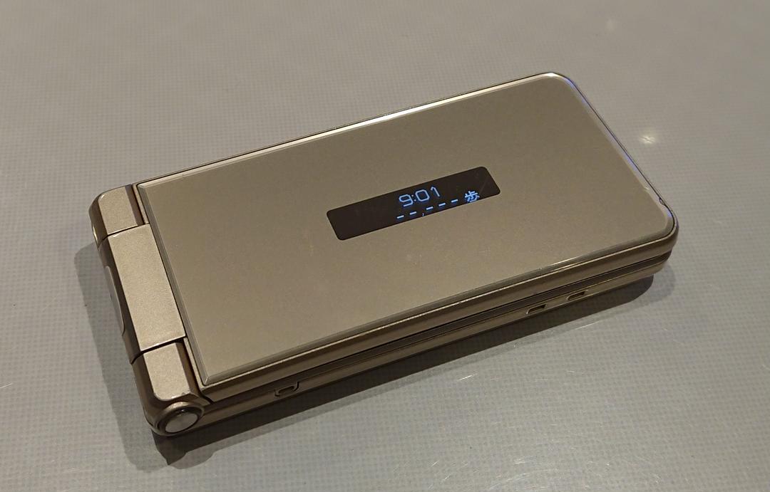 SHARP SH-01J AQUOS KEITAI DOCOMO Android Flip Phone Unlocked Gold Tested Working