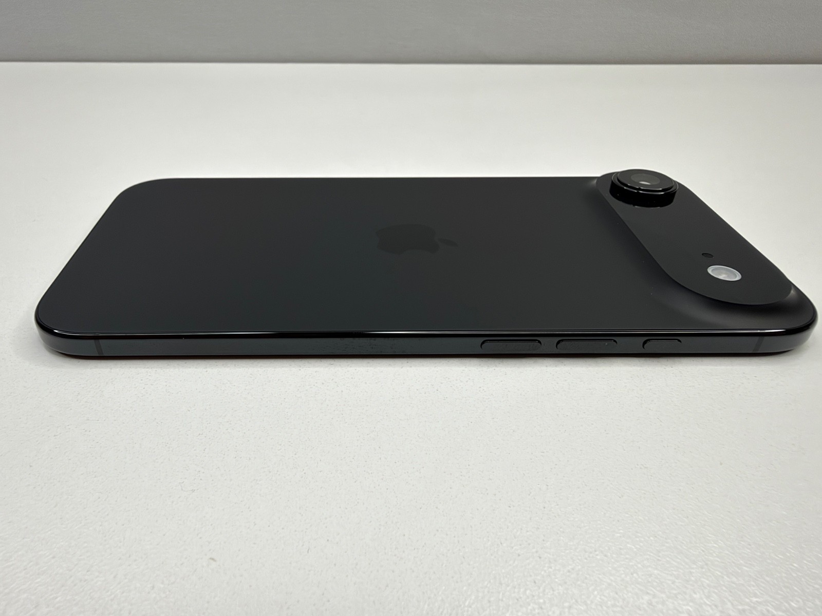 Apple iPhone Air 256GB Space Black Factory Unlocked 100% Battery Box + Extras