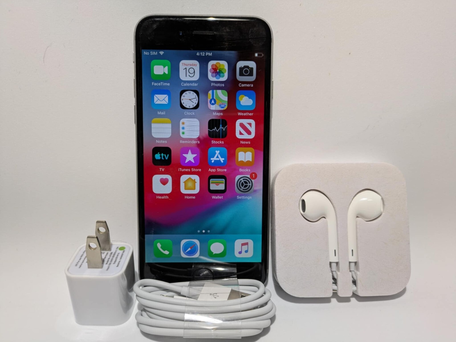 Apple iPhone 6. 16gb, 32gb, 64gb, 128gb. Various carriers. FREE SHIPPING! BUNDLE