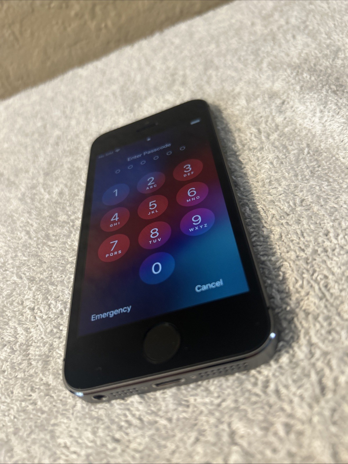 Apple iPhone 5s 16GB Black Space Grey Unlocked With Otter box Used
