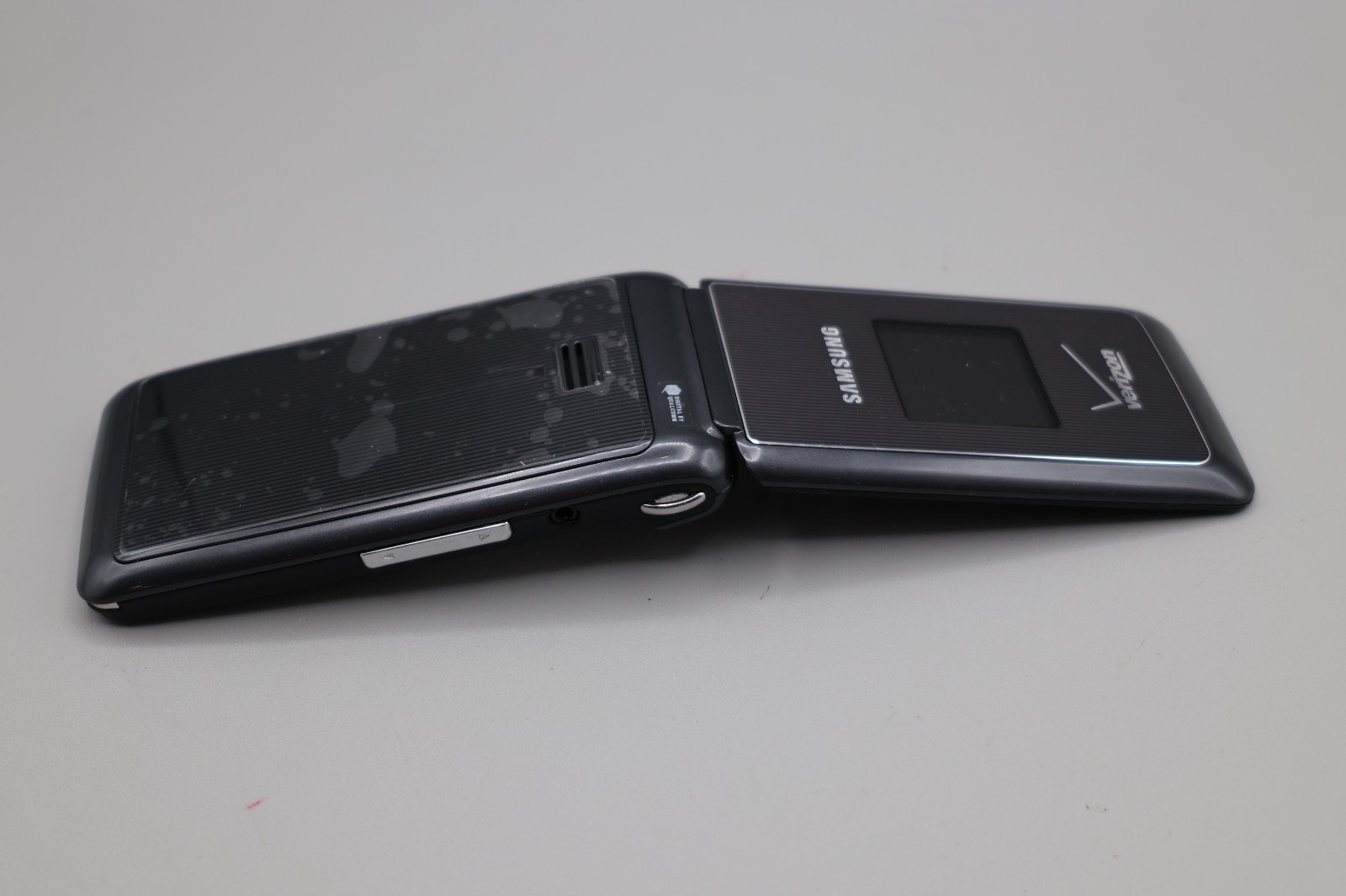 Samsung Haven SCH-U320 – Charcoal Gray ( Verizon ) No Camera Flip Phone Untested