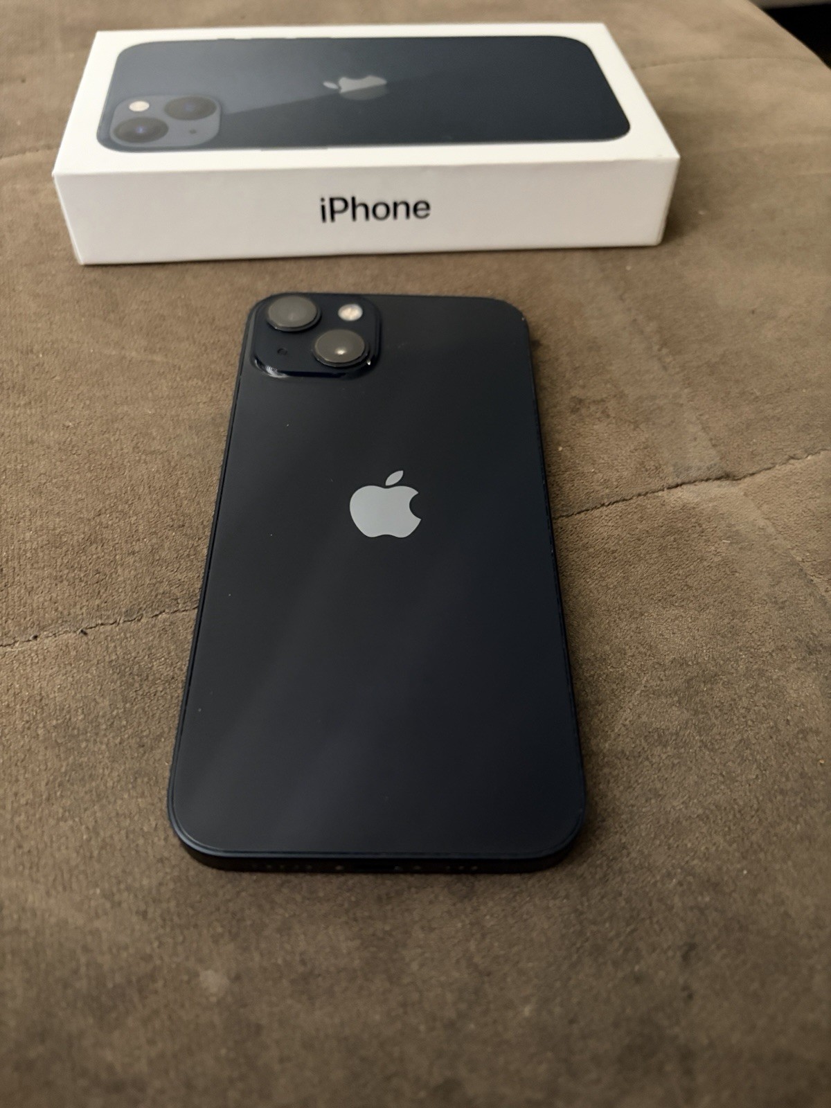 iPhone 13 128gb Midnight T-Mobile Locked – Great Condition BH 84%
