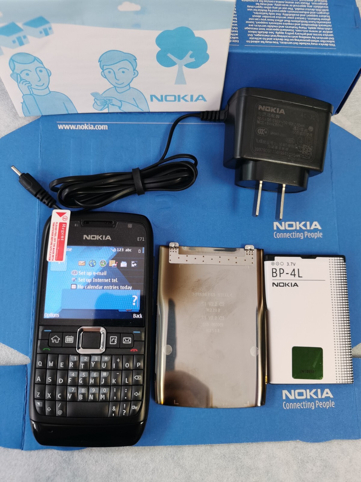 Original Unlocked Nokia E71 QWERTY Keypad Phone Mobile Phone Black Sliver Brown