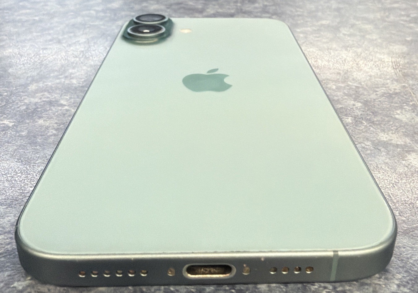 Apple iPhone 16 Plus 128GB Ultramarine UNLOCKED *READ DESCRIPTION*