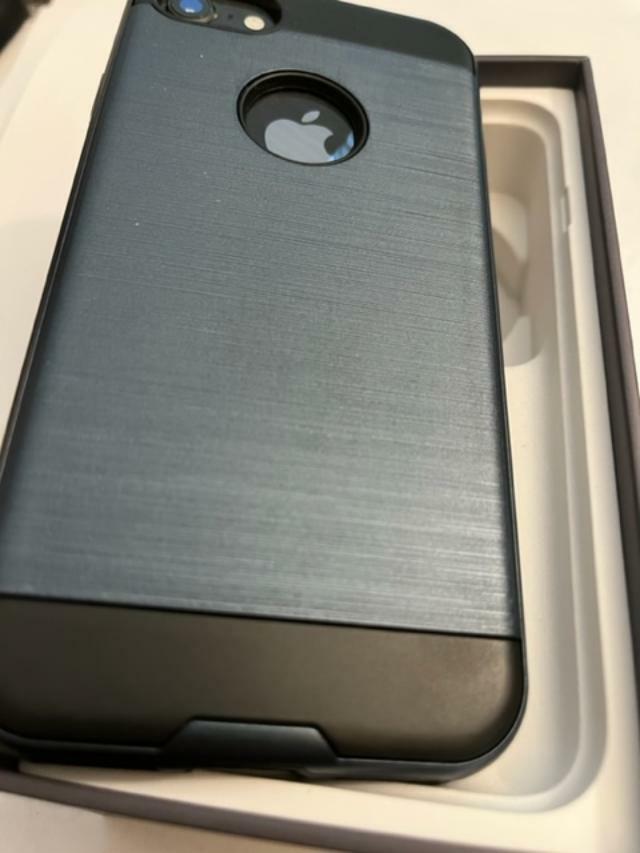 Apple iPhone 8 – 64GB – Space Gray A1905 (GSM) Unlocked