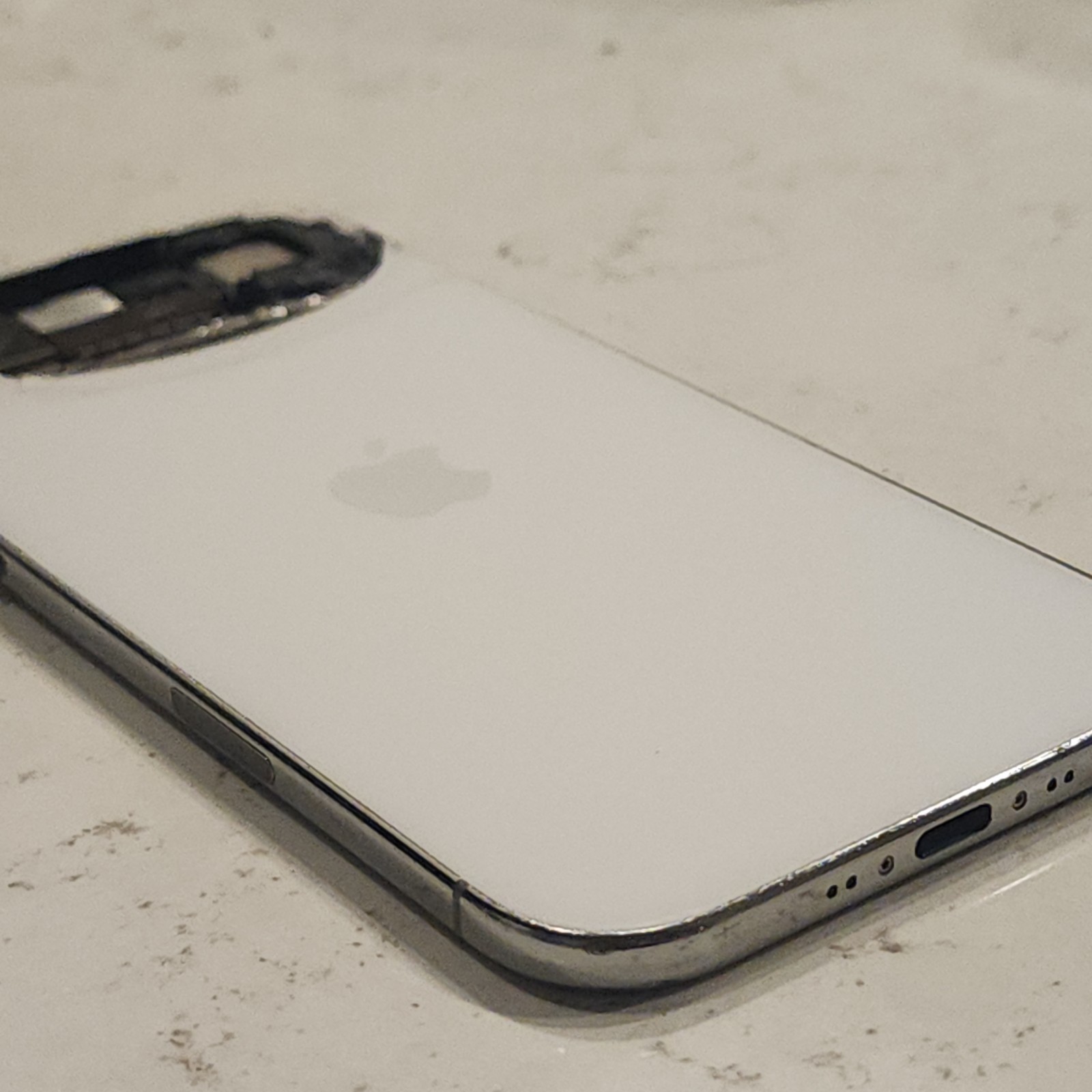 Apple iPhone Air – 256 GB – Cloud White (Unlocked) Check Esn