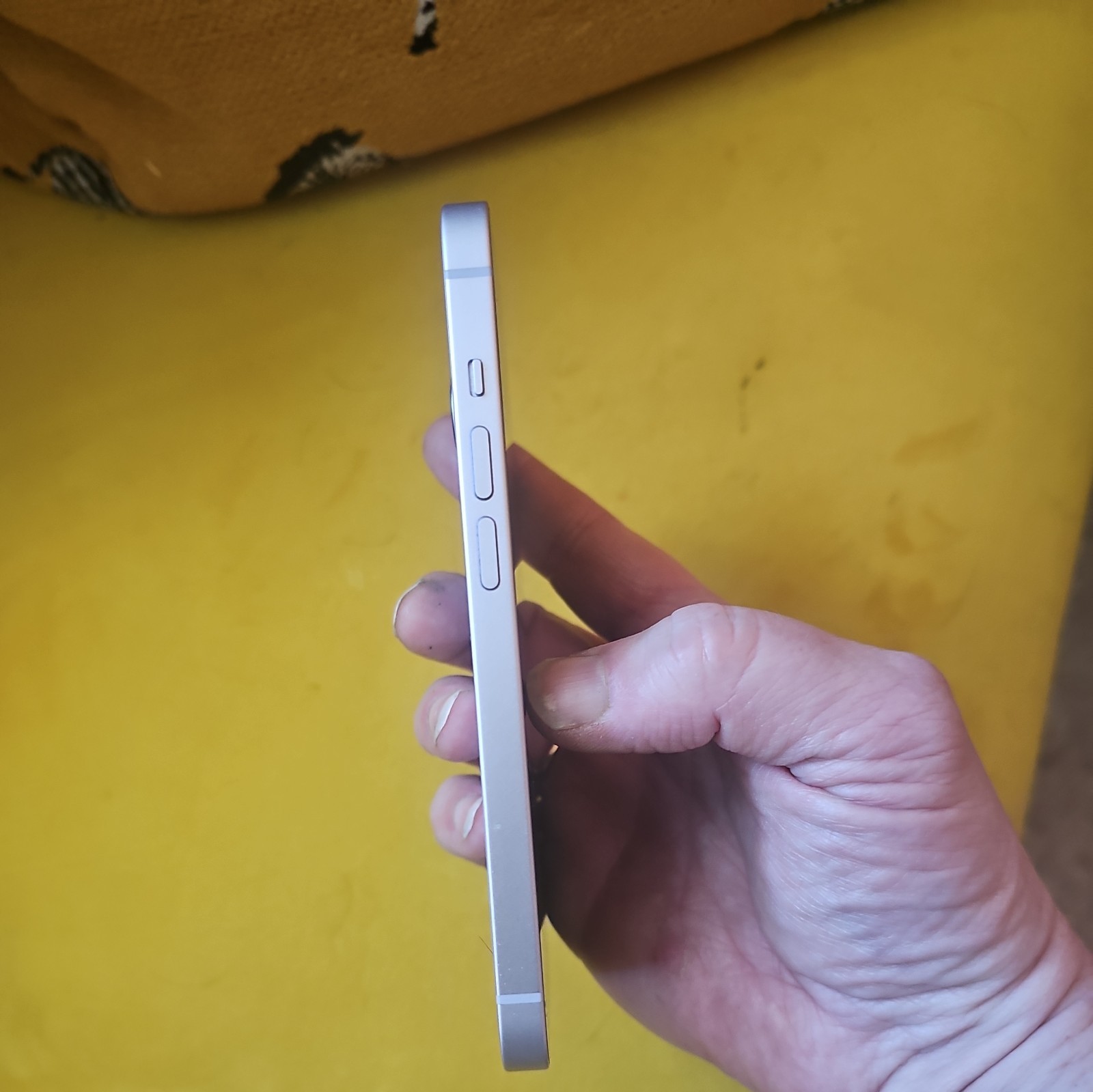 Apple iPhone 14 128GB Factory Unlocked AT&T T-Mobile Verizon Very Good Condition