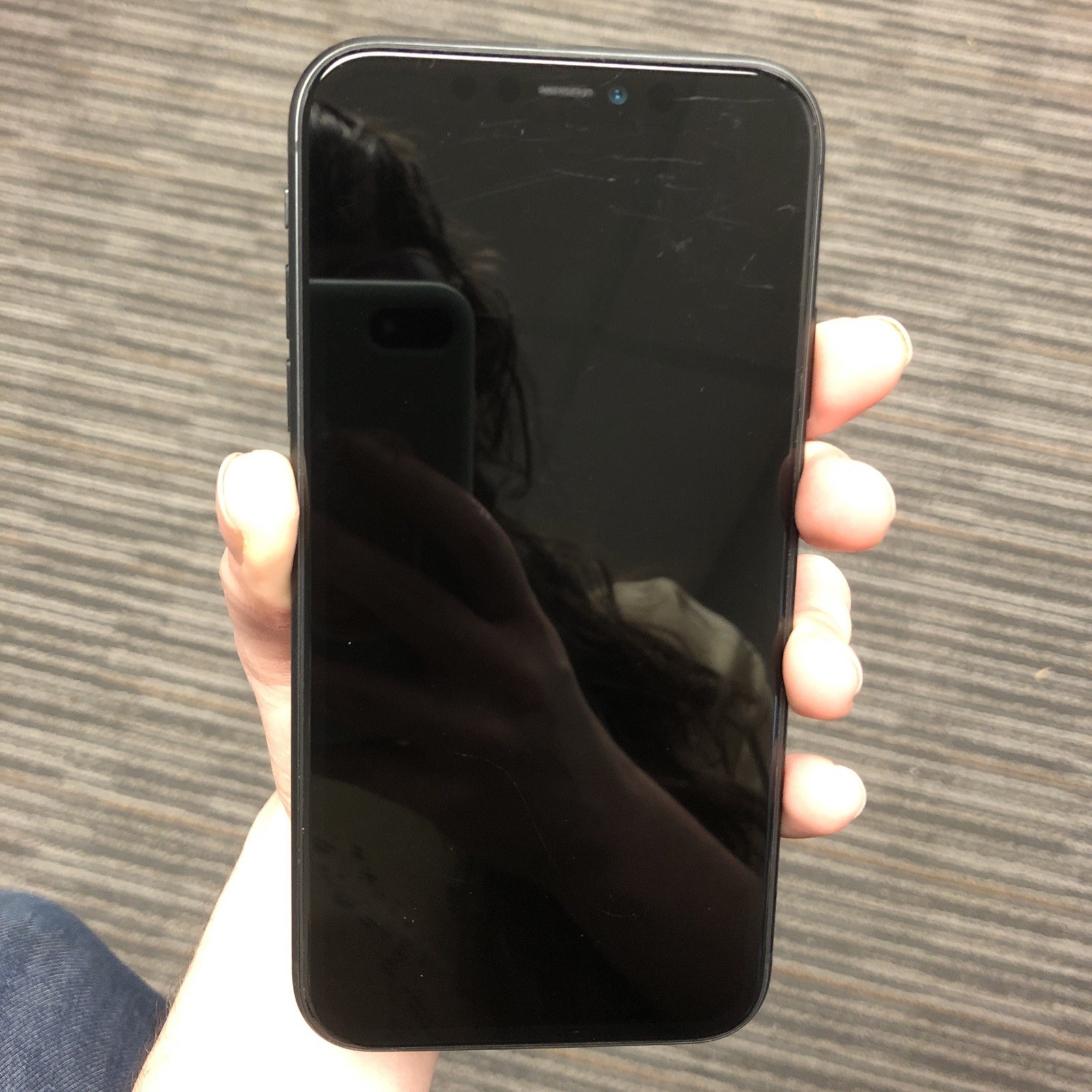 Apple iPhone 11 A2111 64GB – Black | locked to AT&T | Fair Condition