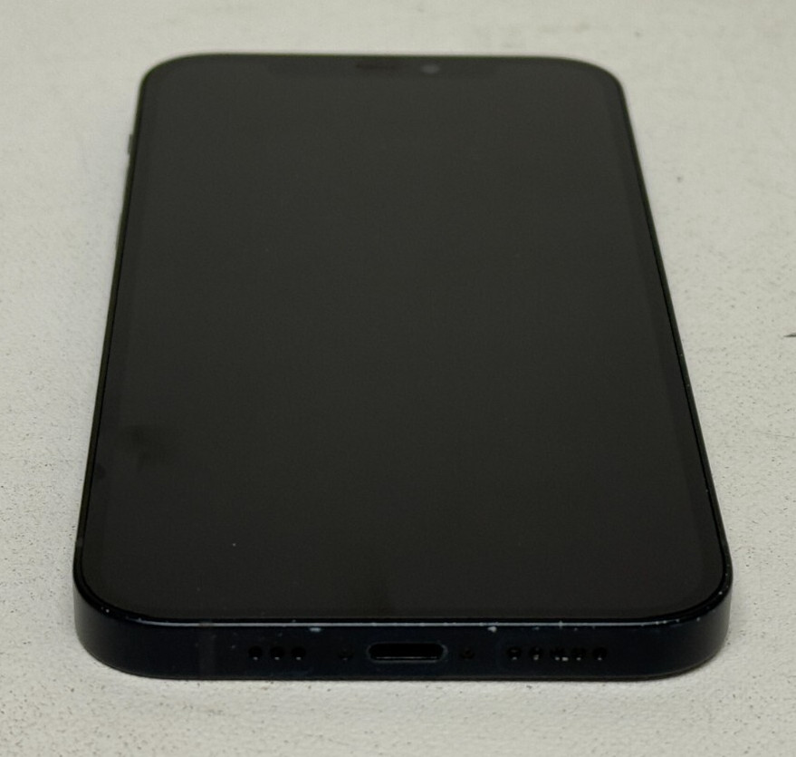 Apple iPhone 12 (A2172 – 64GB – AT&T – Black – iOS 18 – MGEF43LL/A)