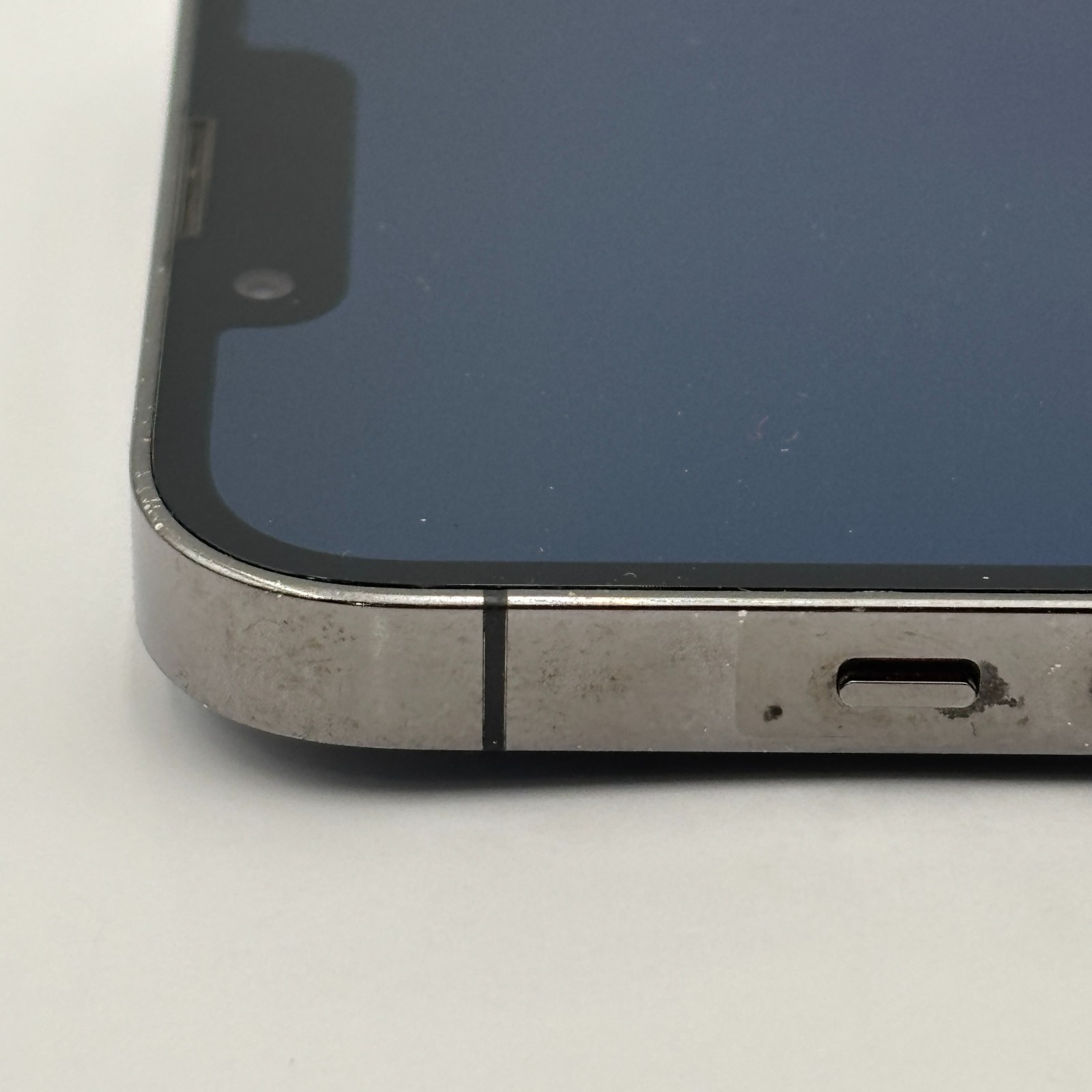 Apple iPhone 13 Pro 128GB Graphite Unlocked Cracked Back FOR PARTS Read