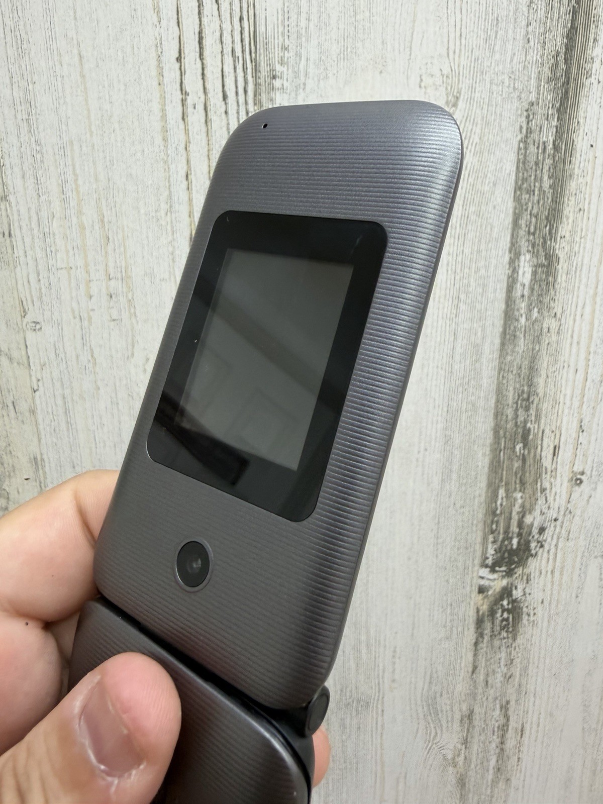 Coolpad Belleza flip phone Boost mobile
