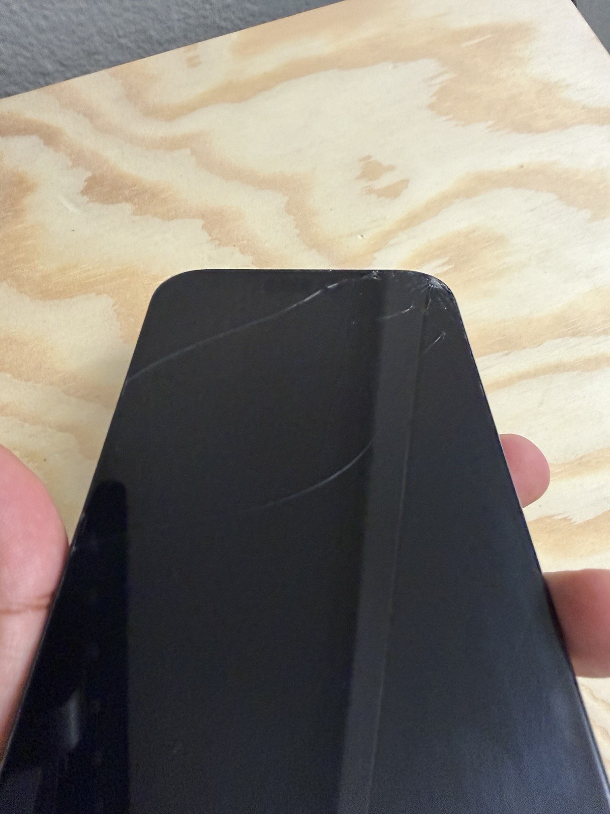 Apple iPhone 16 Pro Max Black Titanium, 256GB, Unlocked – Screen Crack