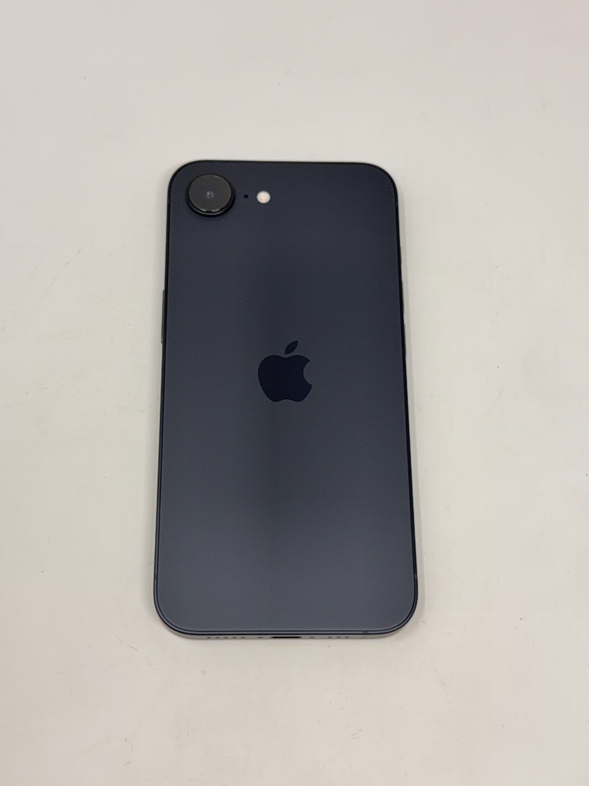 Apple iPhone 17e (A3575) – 256GB Unlocked Black – 100% Battery – Open Box