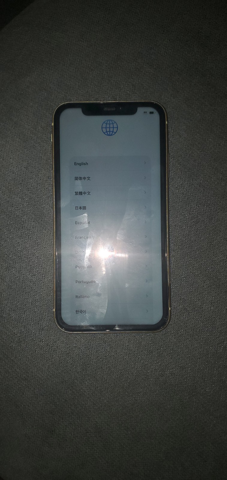 Apple iPhone 11 – 128GB – Yellow (Unlocked) A2221 (CDMA + GSM)