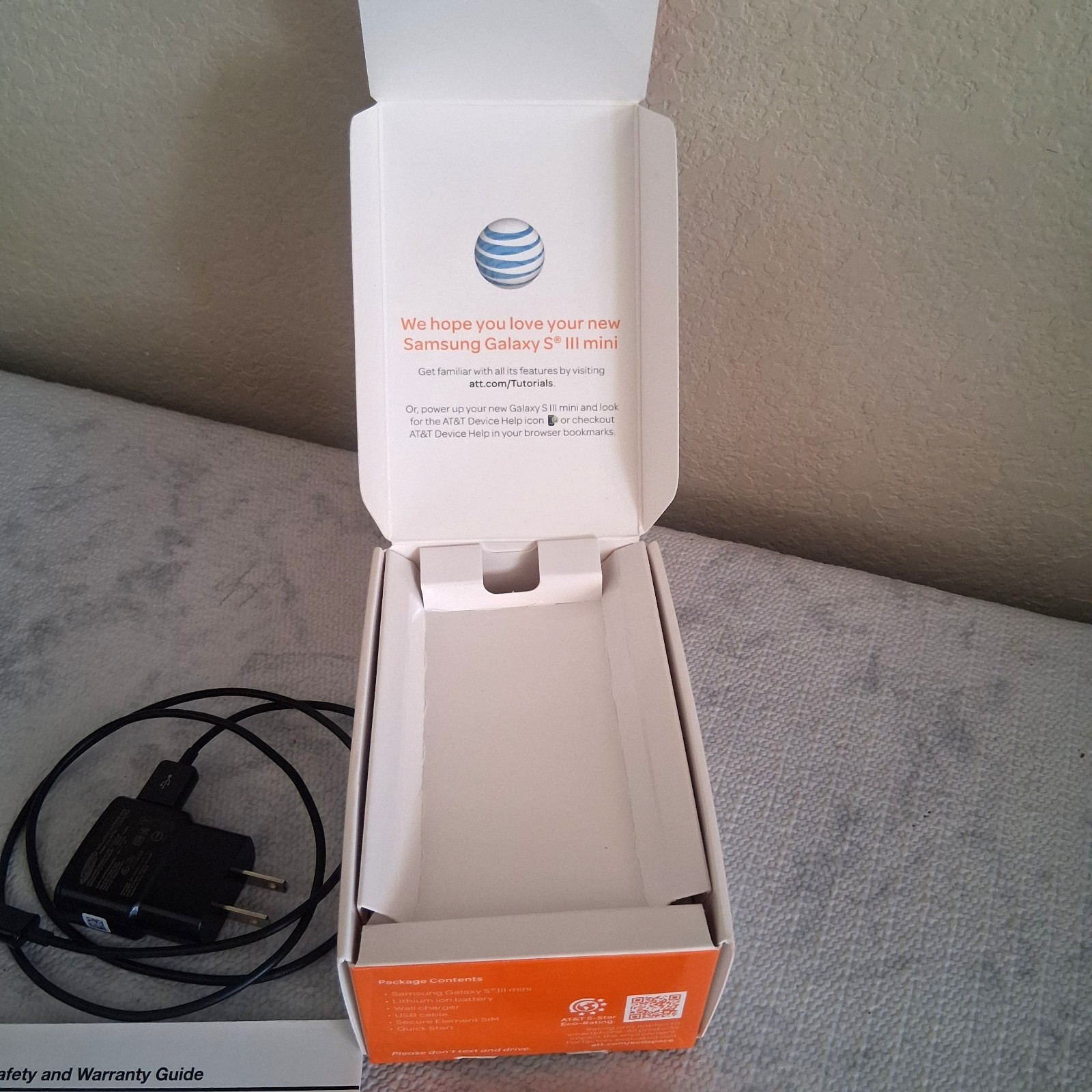 Samsung Galaxy S3 Mini SM-G730A (att) 8GB Blue Charge Cord Instructions in Box