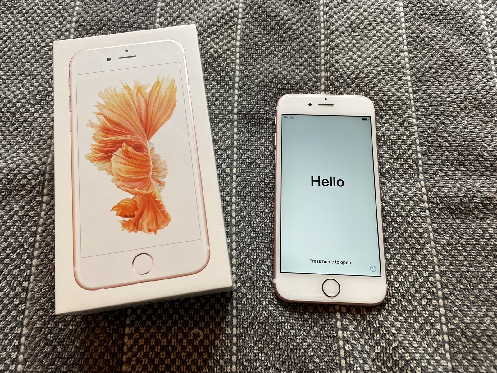 Apple iPhone 6s Rose Gold 64GB AT&T Network A1633 CDMA + GSM