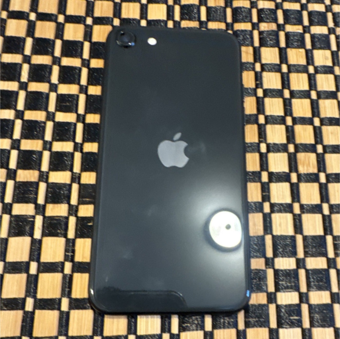 Apple iPhone SE (2020) Black 12MP 4.7in iOS Smartphone Bluetooth Wi-Fi NFC