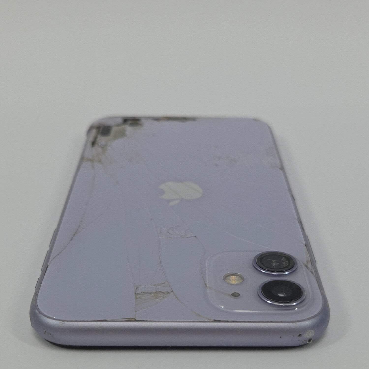 Broken Unlocked Apple iPhone 11 128GB 18.1.1 MWKY2LL/A shattered rear glass