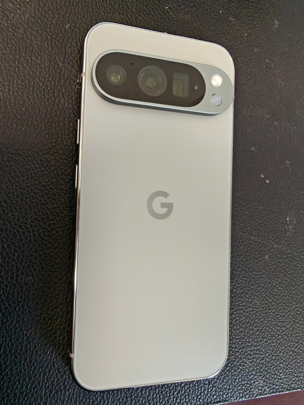 Google Pixel 9 Pro – 256GB – Hazel – Factory Unlocked – Heavy SBI + More