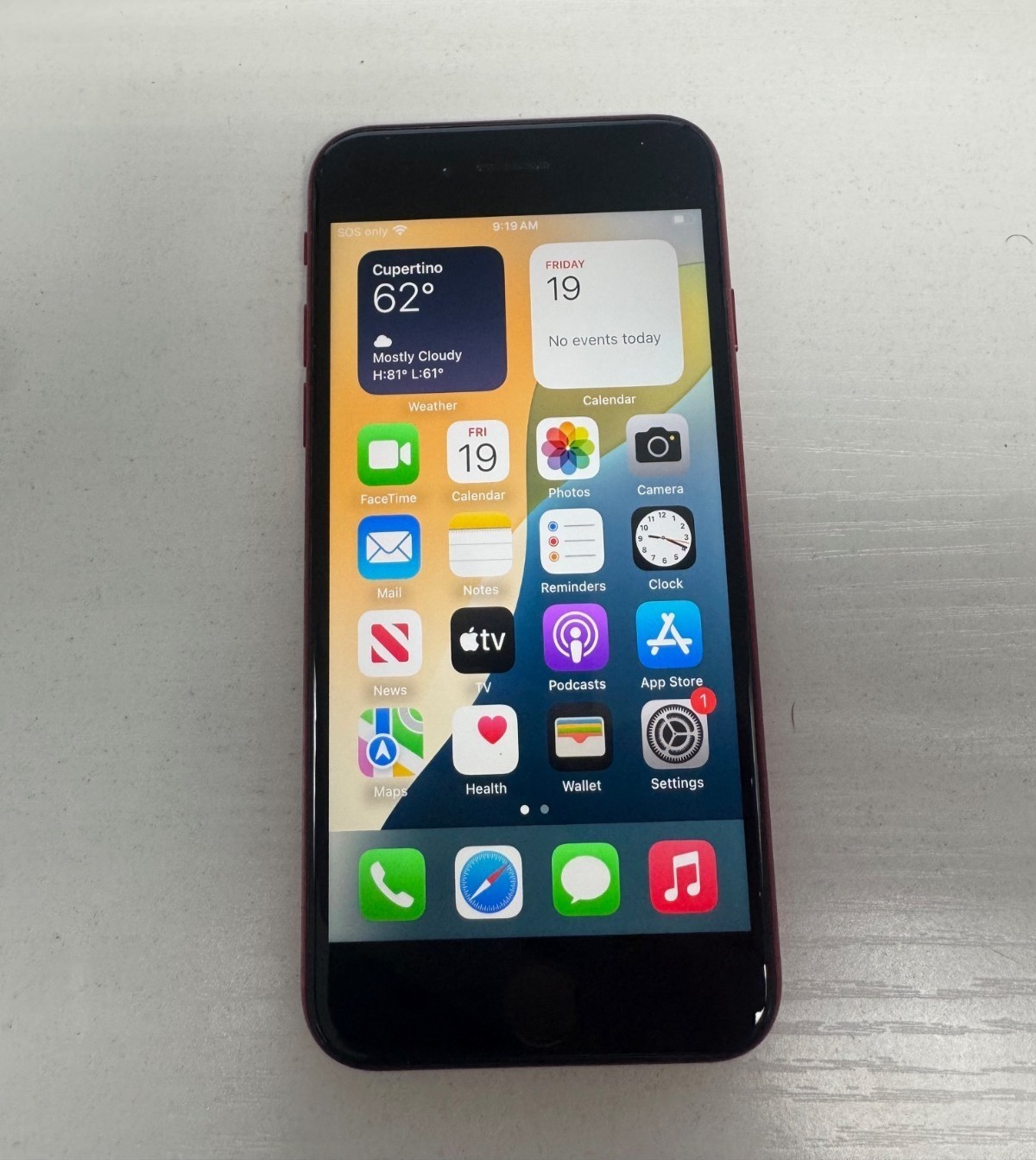 Apple iPhone SE 3rd Gen – 128GB – Red (Unlocked) – Good Condition