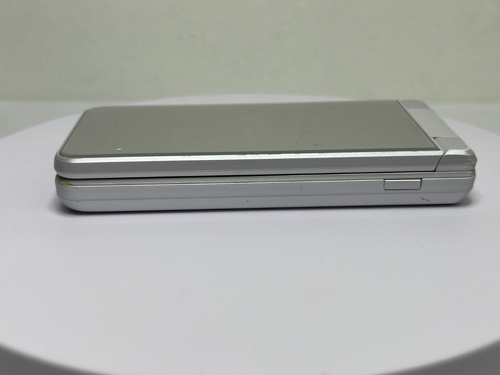 SHARP AQUOS Keitai 2 601SH Softbank White Unlocked SIM Free FLIP PHONE Android