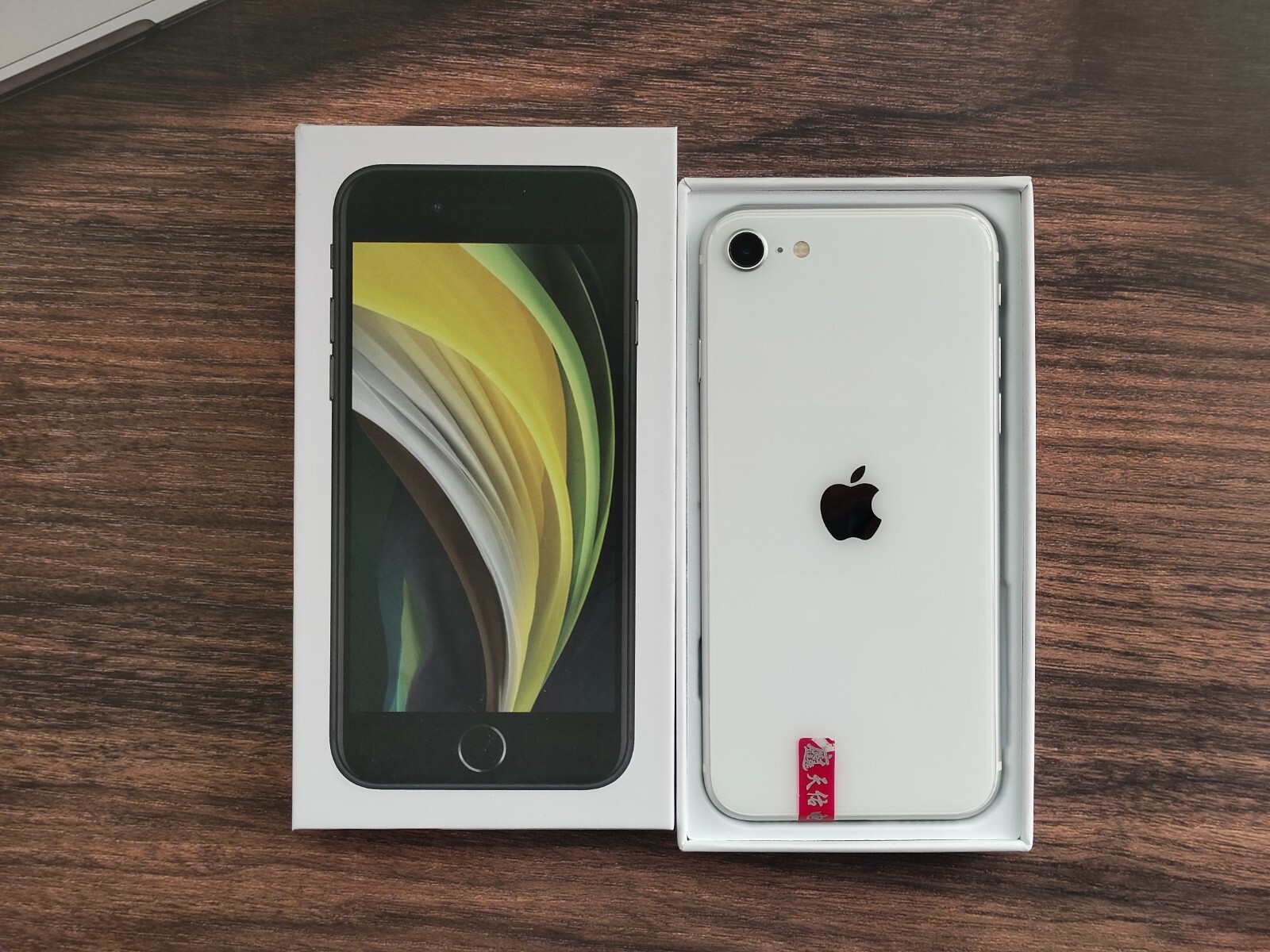 Apple iPhone SE (2nd Generation) SE 2020 Factory UNLOCKED 64-128-256GB