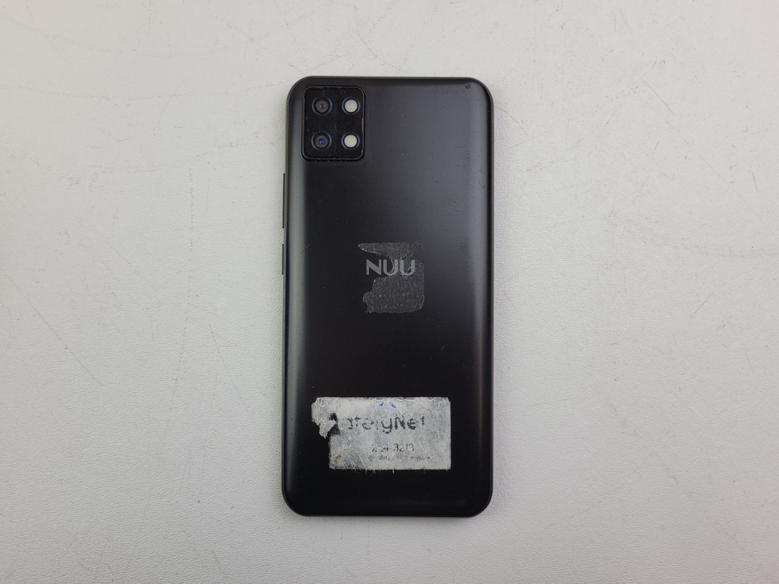 NUU N12 (S6008L) 32GB – Black (CARRIER UNKNOWN) Smartphone – CRACKED – H6208