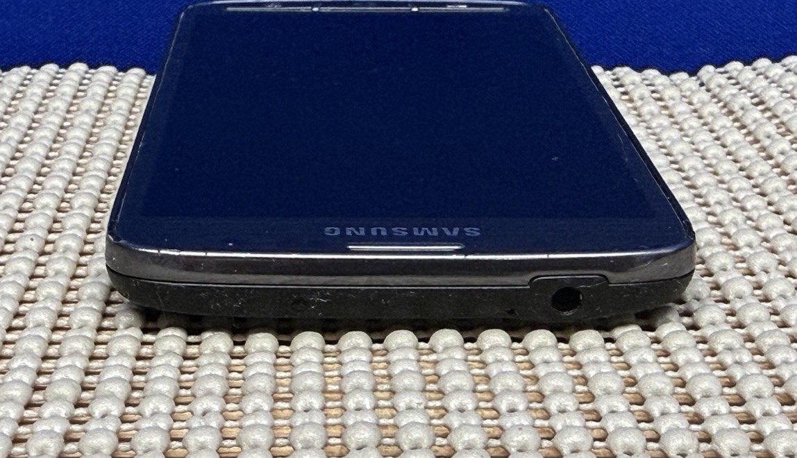 Samsung Galaxy S4 Active SGH-I537 Gray (ATT) 16GB AT&T Phone