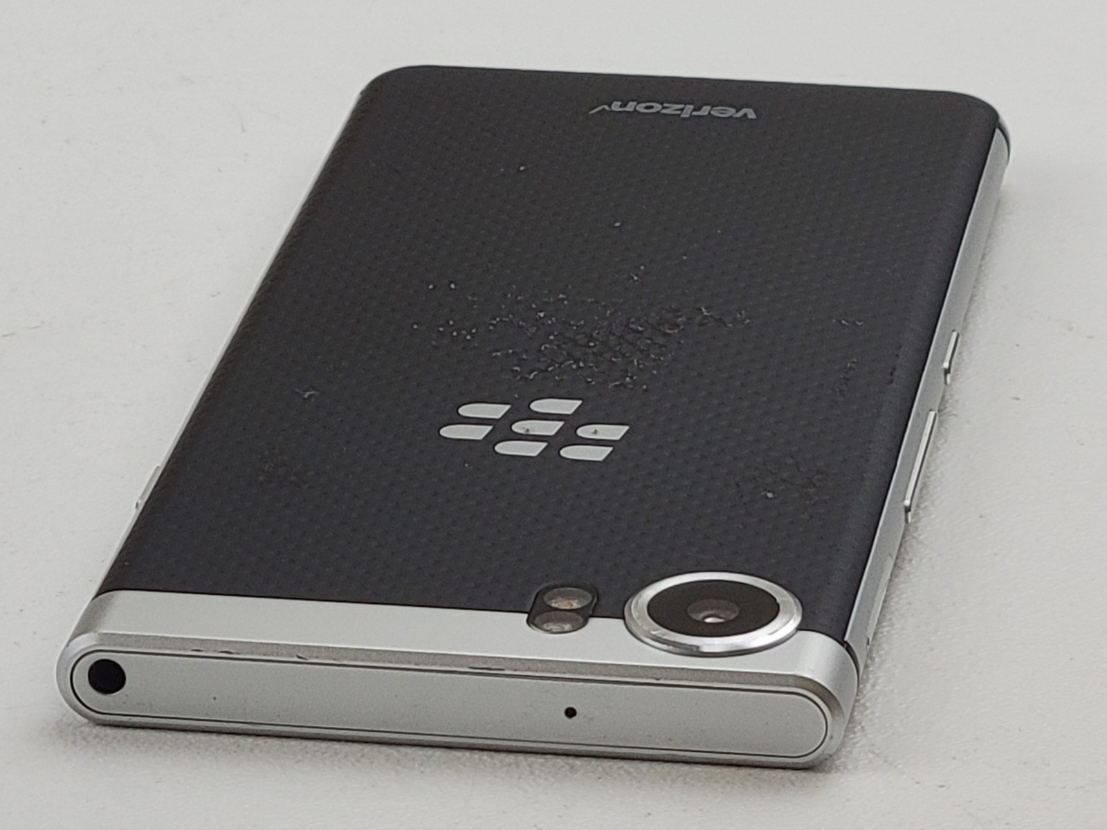 BlackBerry KeyOne (BBB100-3) 32GB (Verizon) Smartphone – *PLEASE READ* – H6626