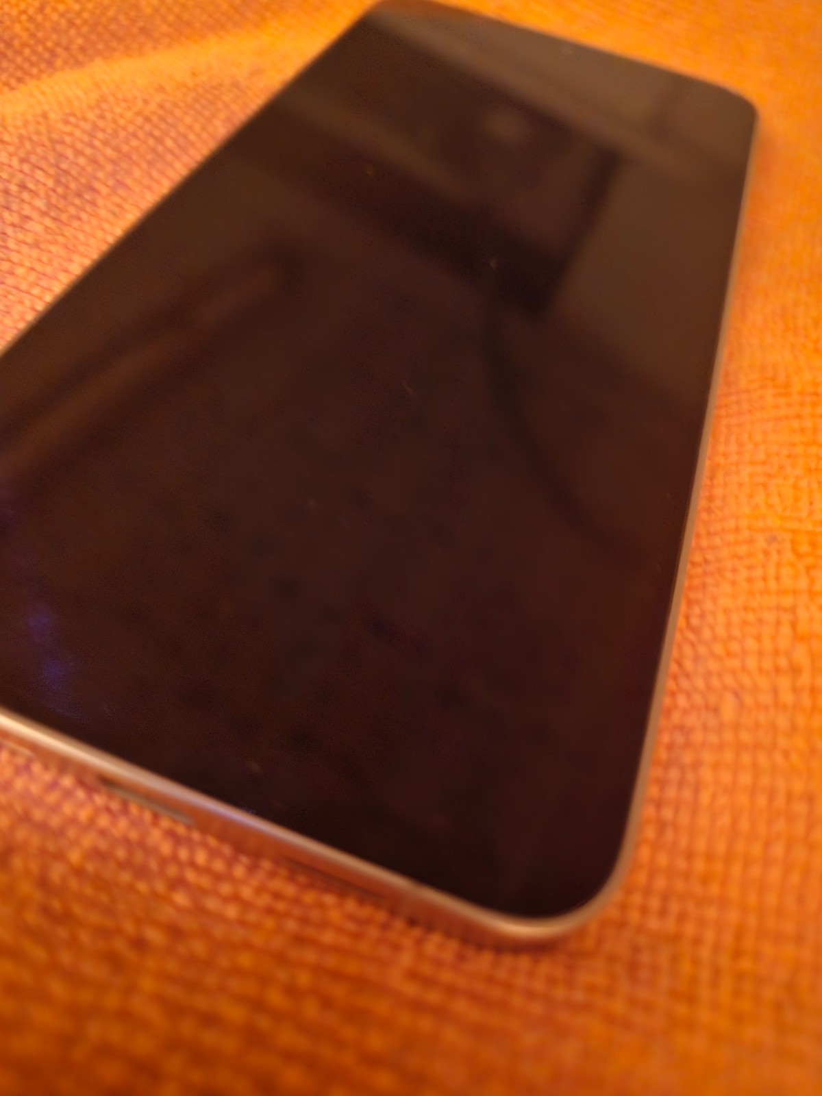 Samsung Galaxy S24+ 512GB 6.7″ – Carrier Unlocked – Amber – Excellent-SM-S926U