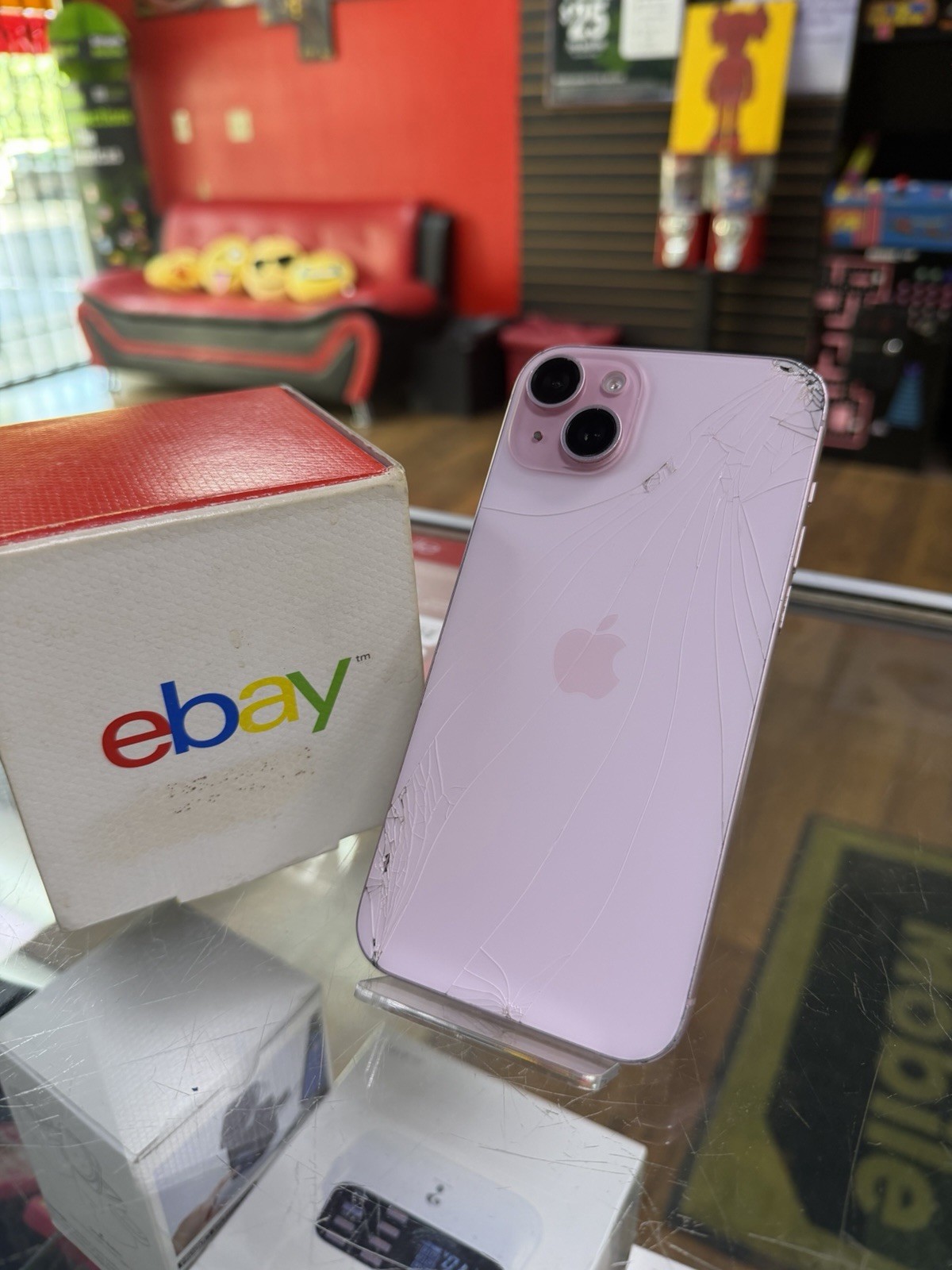 Apple iPhone 15 Plus 128GB Pink T-Mobile Cracked Back AS-IS Parts Read