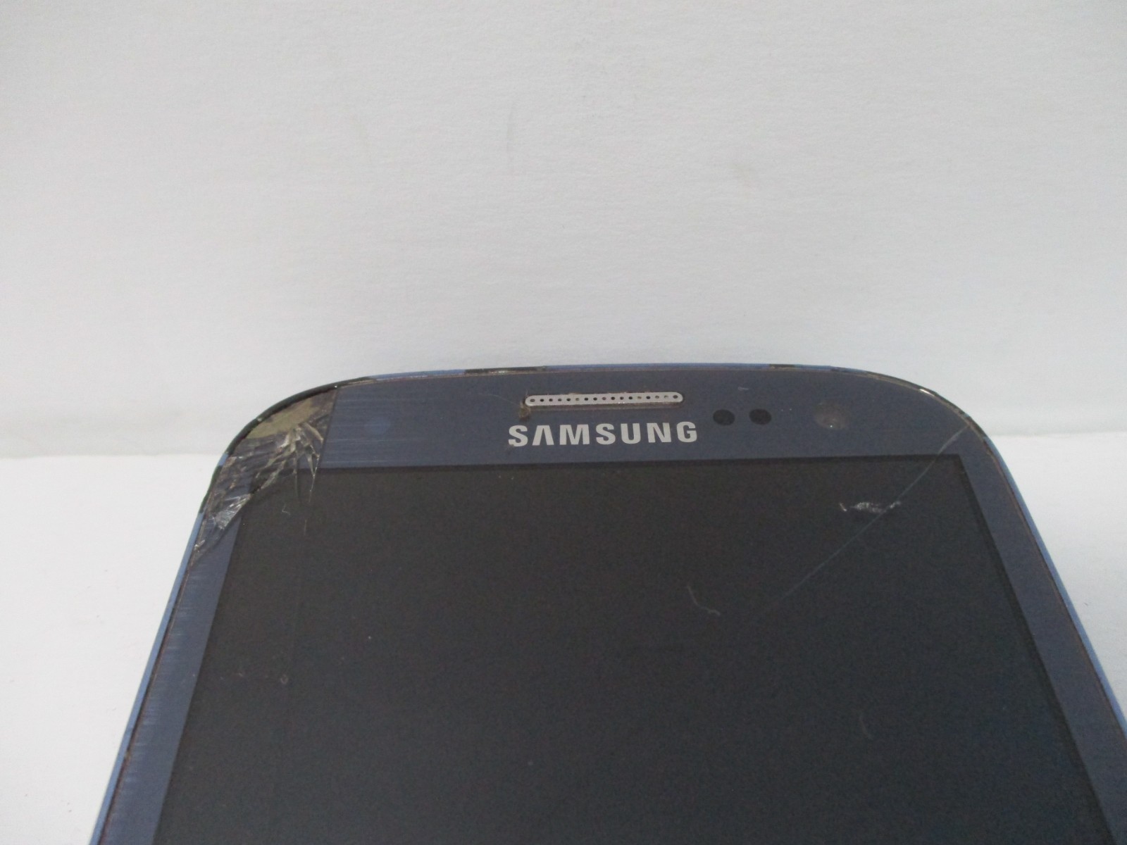 Samsung Galaxy S3 phone (Sprint) blue Cracked screen part only