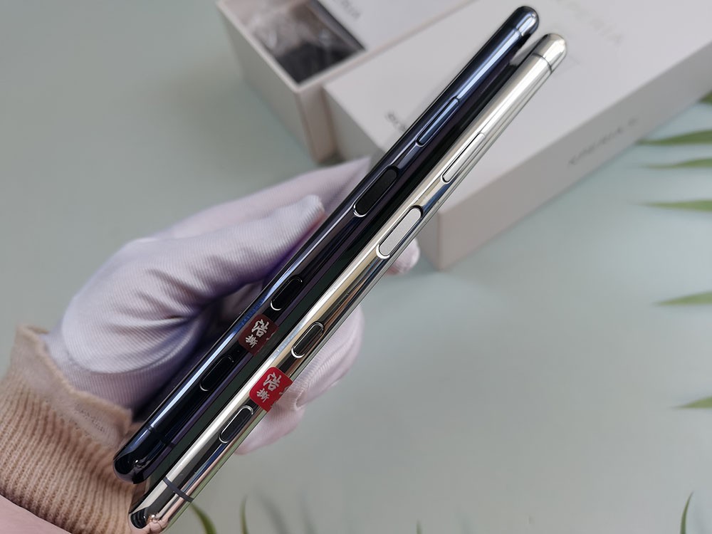 Boxed Sony Xperia 5 II (Unlocked) 128GB 6.1″ 12MP Android microSDXC Smartphone