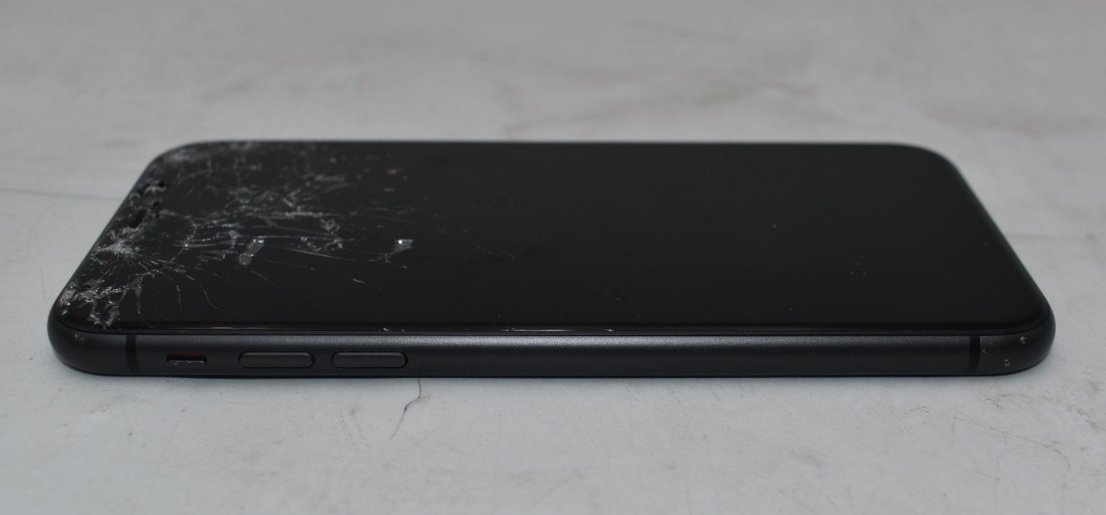 6.1″ Apple iPhone 11 A2111 AT&T ATT 64GB SSD Black + Adapt – *See Pics* *Read*