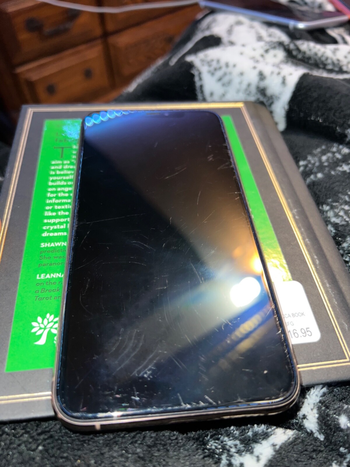 Apple iPhone 11 Pro Max – 64GB – Gold (Sprint) A2161 (CDMA + GSM)