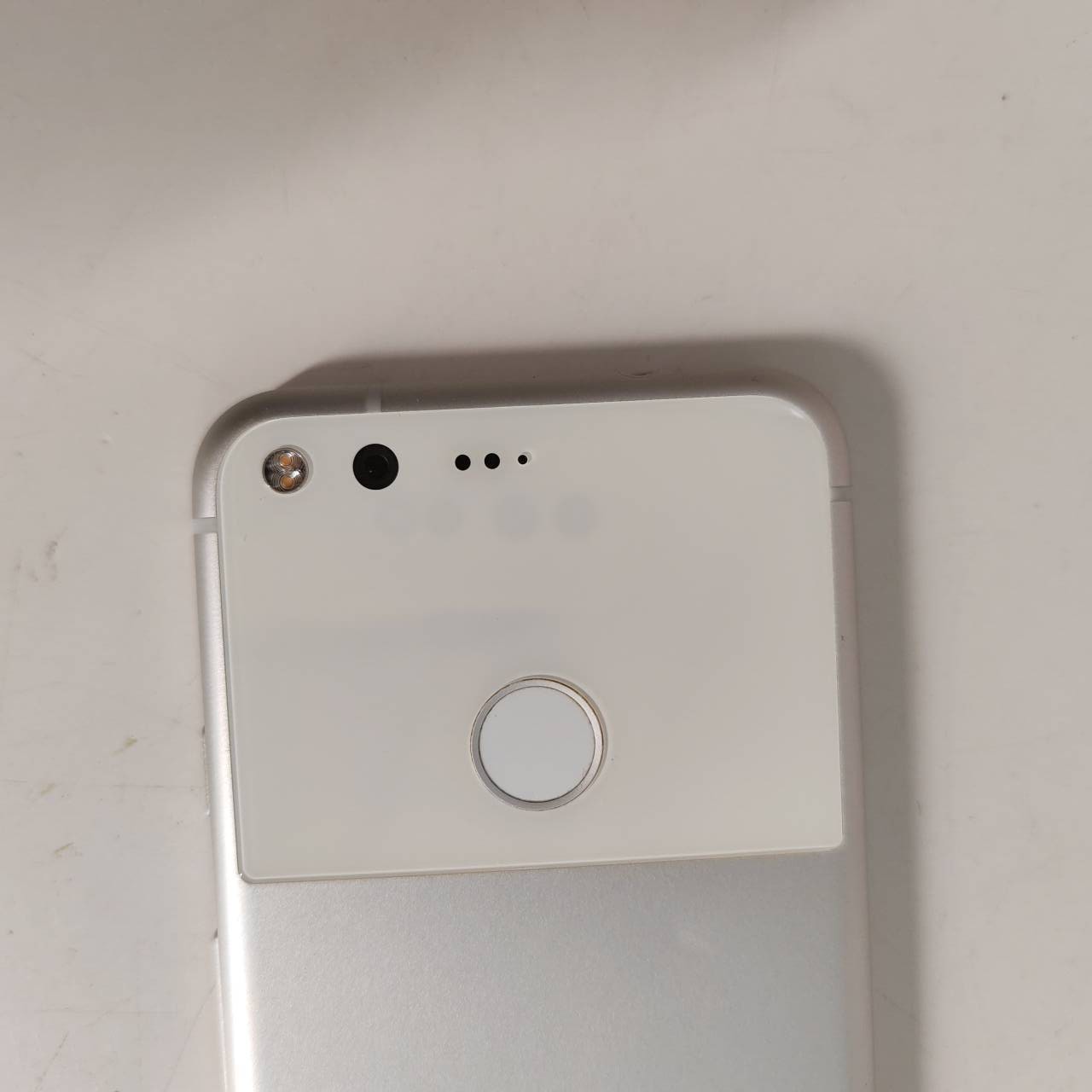 Original Google Pixel (1st Gen) – 2016 Pixel XL Unlocked 4G 32/128GB android
