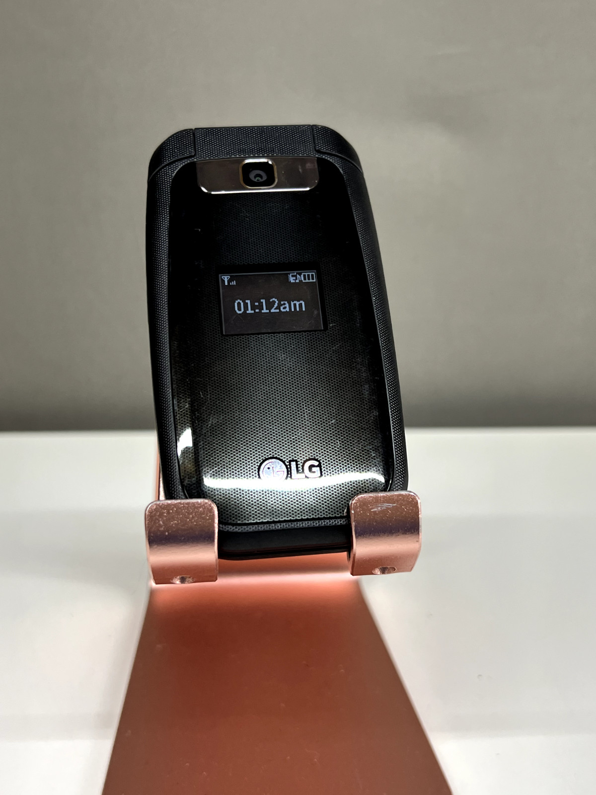 LG B460 (True) Flip Phone — Simple GSM Phone — 256 MB Memory