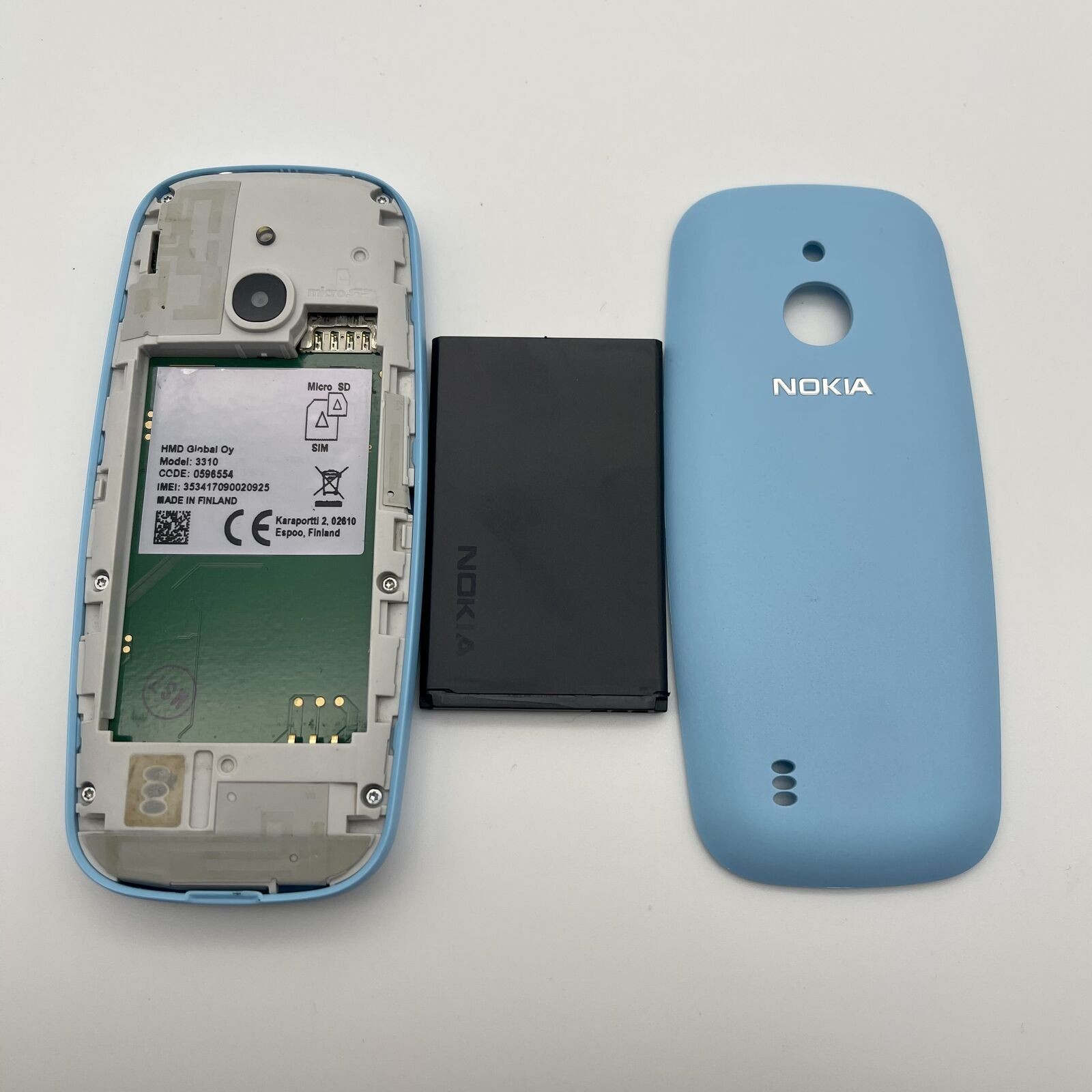 Nokia 3310 4G 2019 bluetooth with Camera Flashlight Radio Phone New Sealed US V.