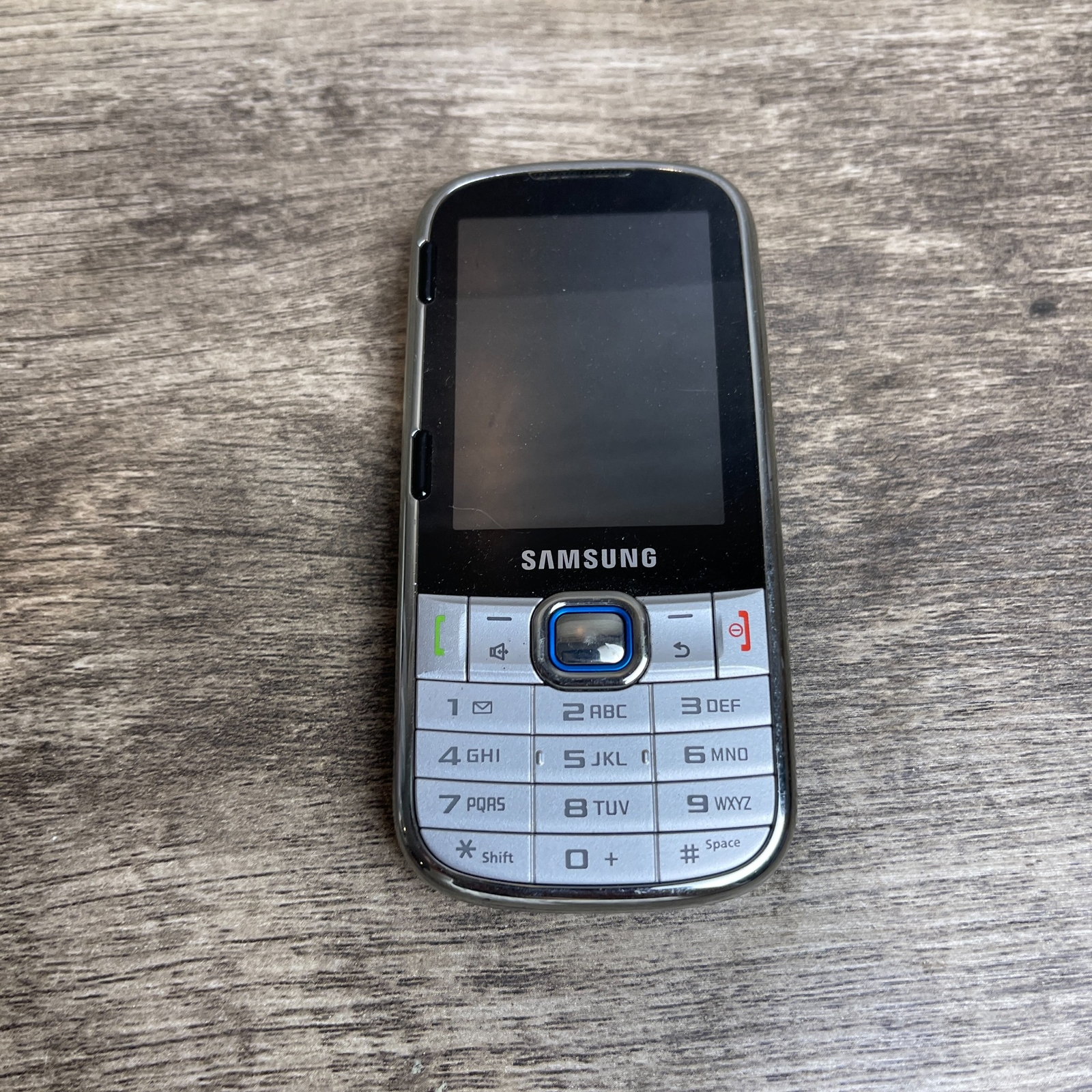 Samsung Array SPH-M390 Silver 2 MP 2.4″ Display Cell Phone with 1000mAh Battery