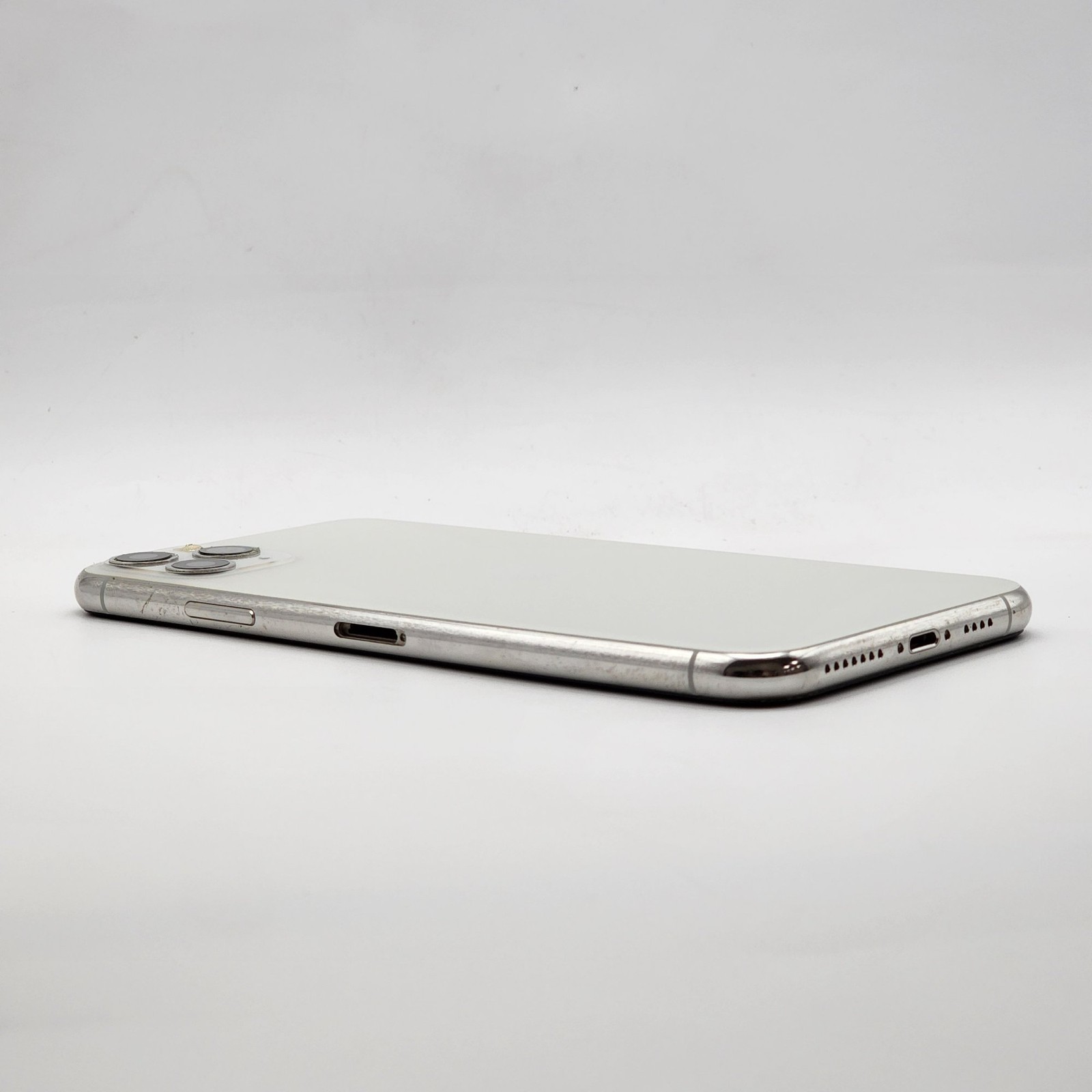 Apple iPhone 11 Pro Max A2161 512GB Silver (CDMA/GSM Unlocked) – 356V