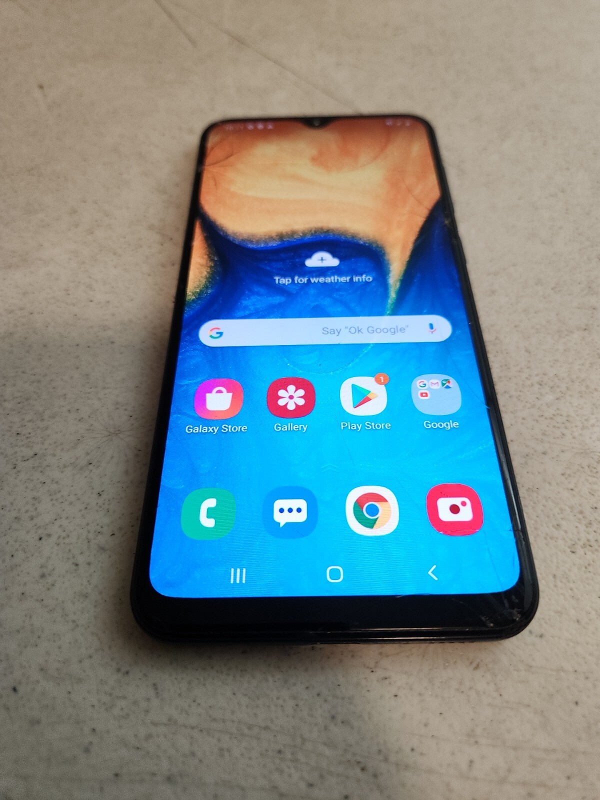Samsung Galaxy A20 (SM-A205U) 32GB – Black (Boost Mobile) Screen Cracked!