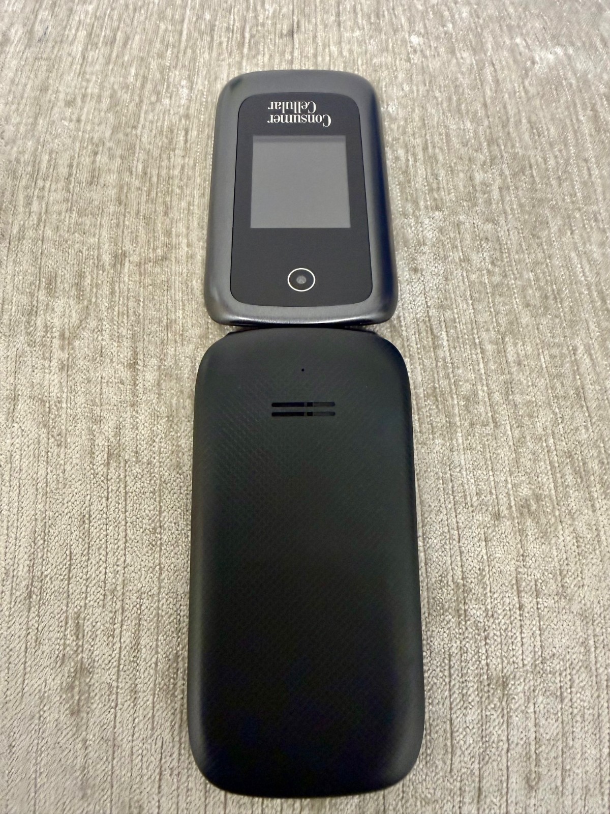 Consumer Cellular Link 1st Gen Z2332CC 8GB Gray Flip Phone GSM Unlocked A- Grade
